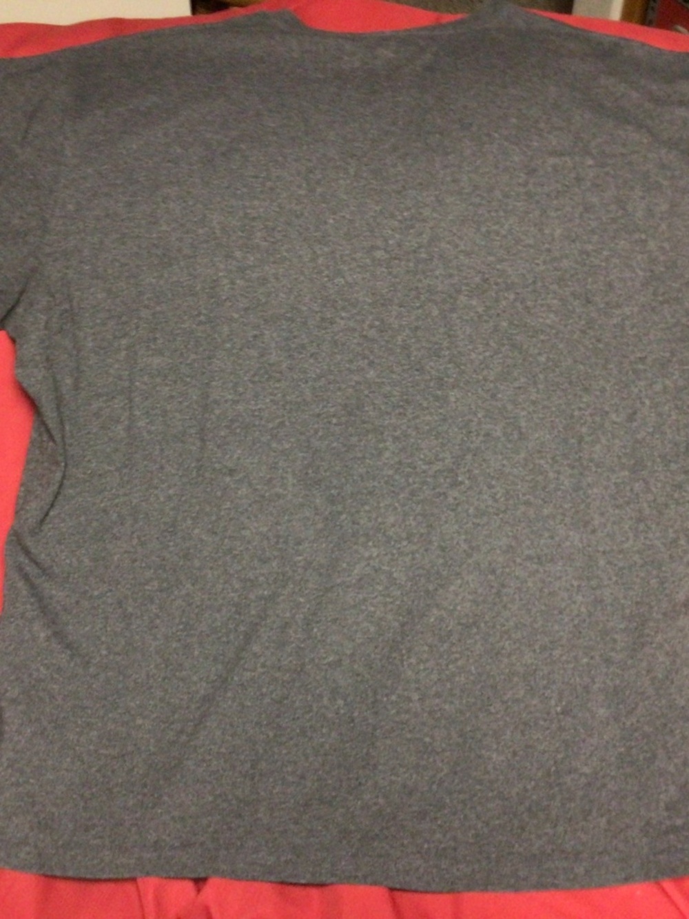 CARHARTT tshirt - Picture 3 of 3